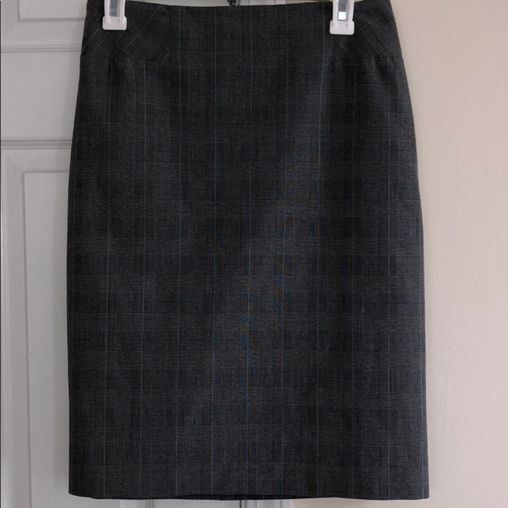 Women’s‎ gray plaid pencil skirt size 4